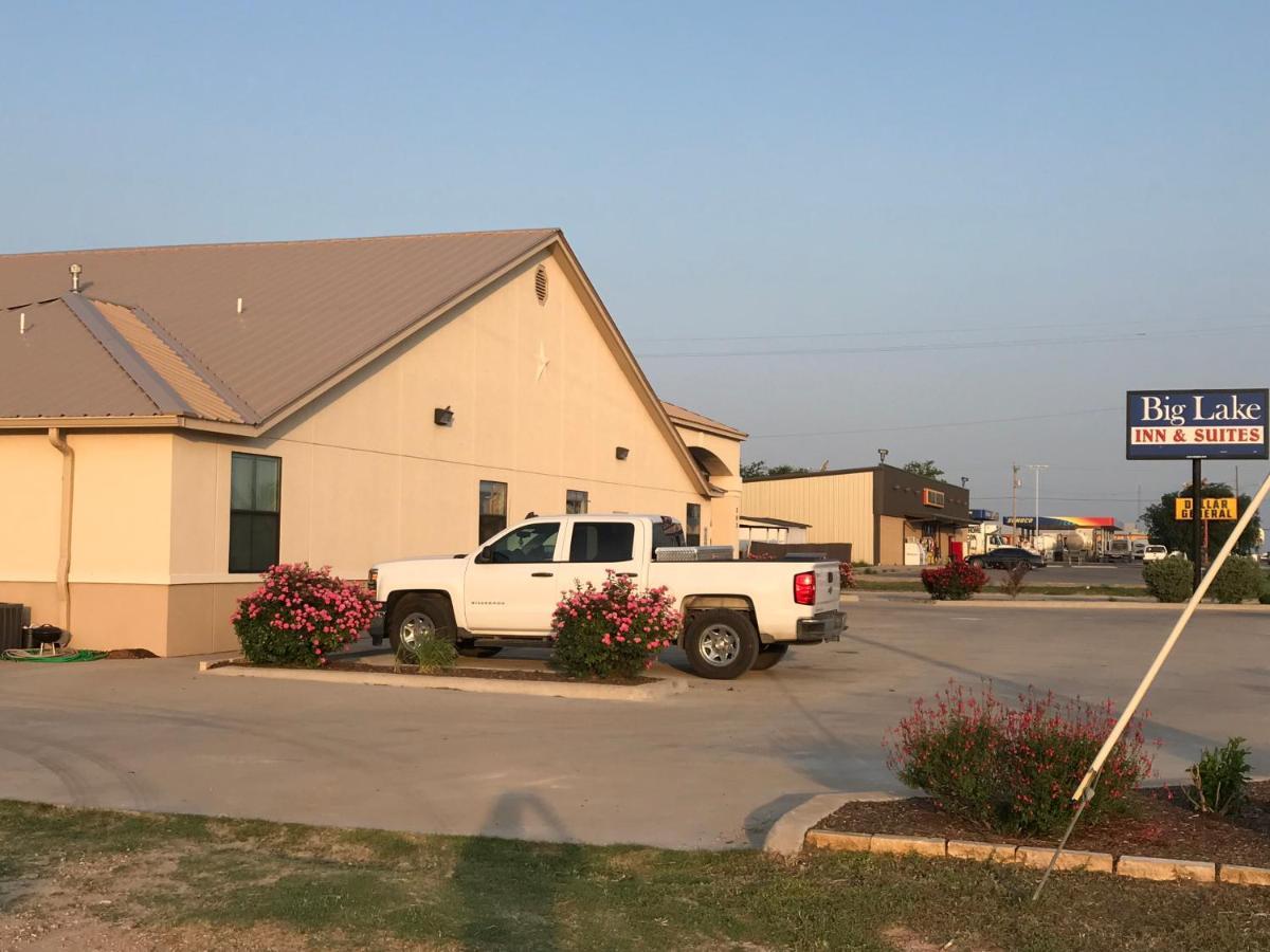 Big Lake Inn And Suites Extérieur photo