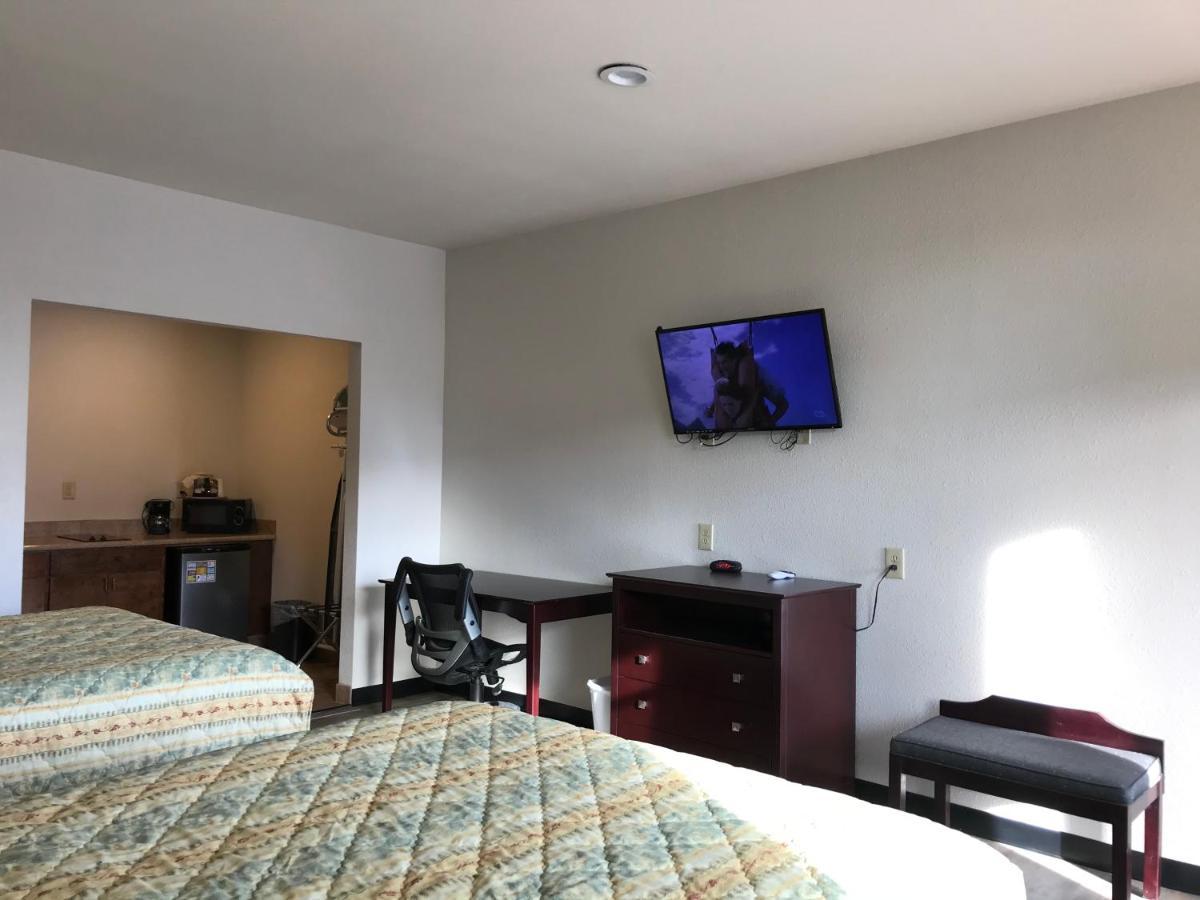 Big Lake Inn And Suites Extérieur photo